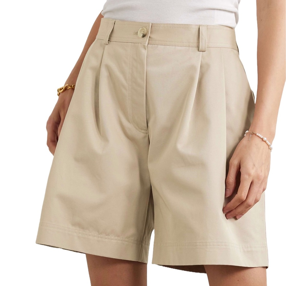 TOTEME Pleated Cotton Twill Shorts in Overcast Beige Size 40 - NWOT